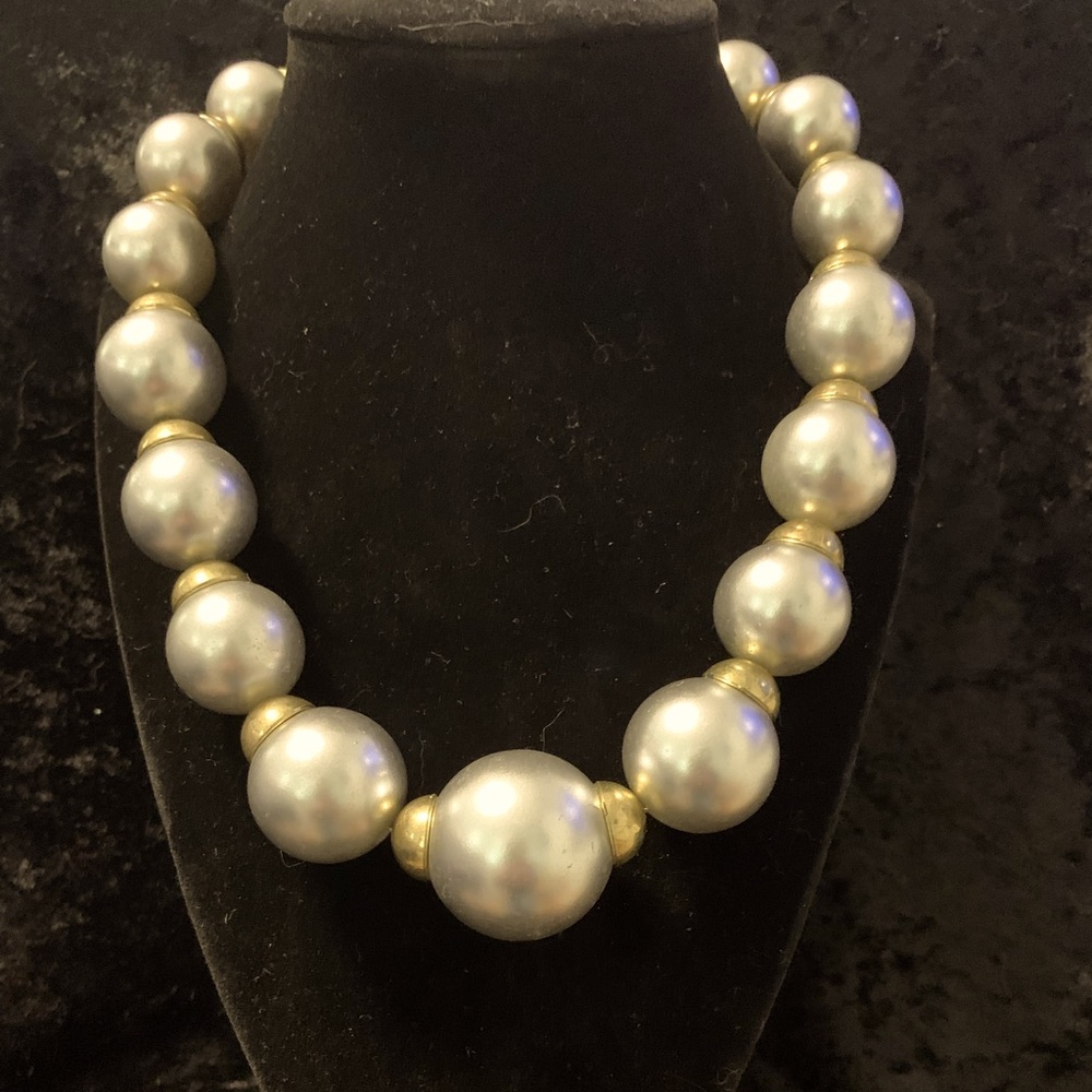 An Elegant Silver & Gold Statement Necklace